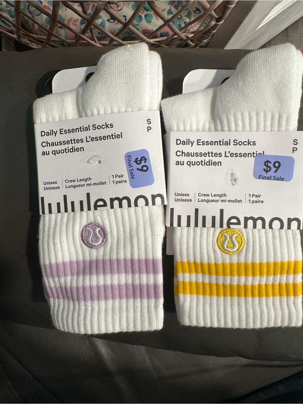 Lululemon Daily Essential sock Bundle
SIZE S